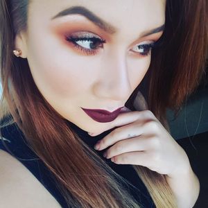 Meet your Posher, Alesia